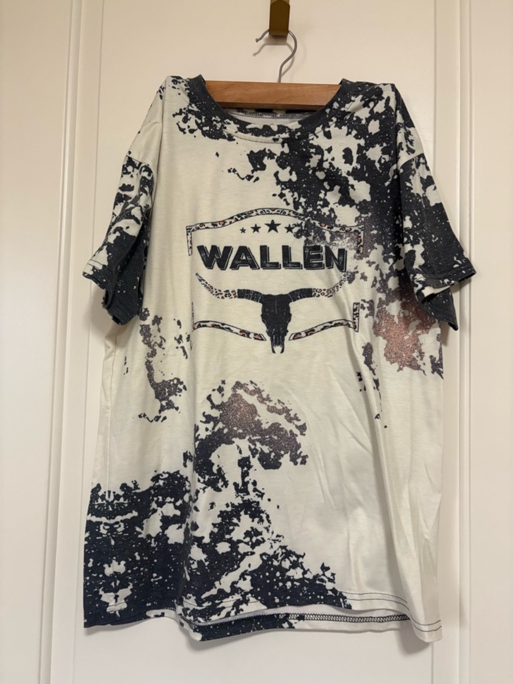 🤠MORGAN WALLEN Graphic Tie-Dye Tee in Black and Cream- measurements provided!